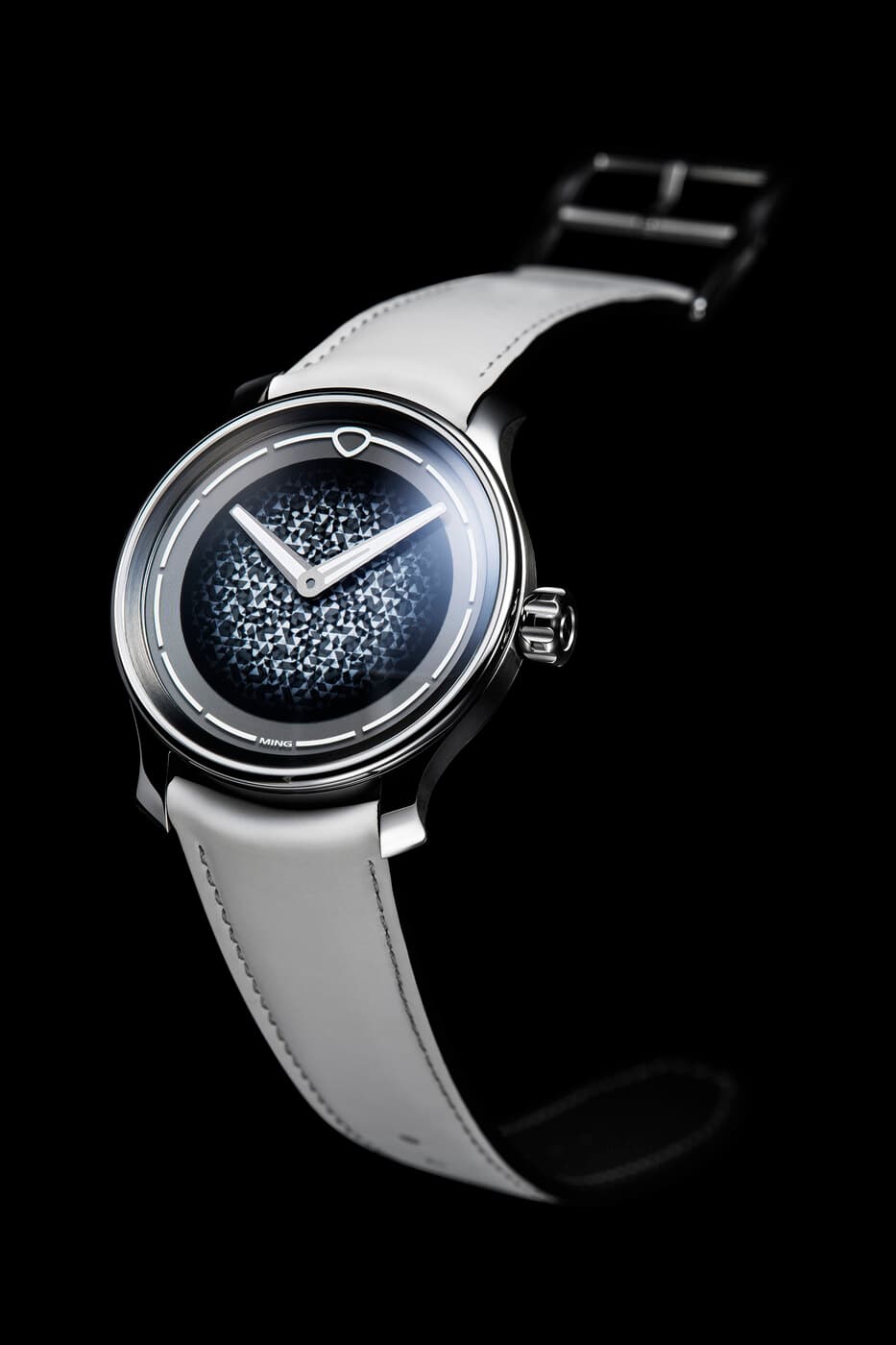 خمس سنوات من MING: "The Monolith" تحتفل بفسيفساء الياقوت