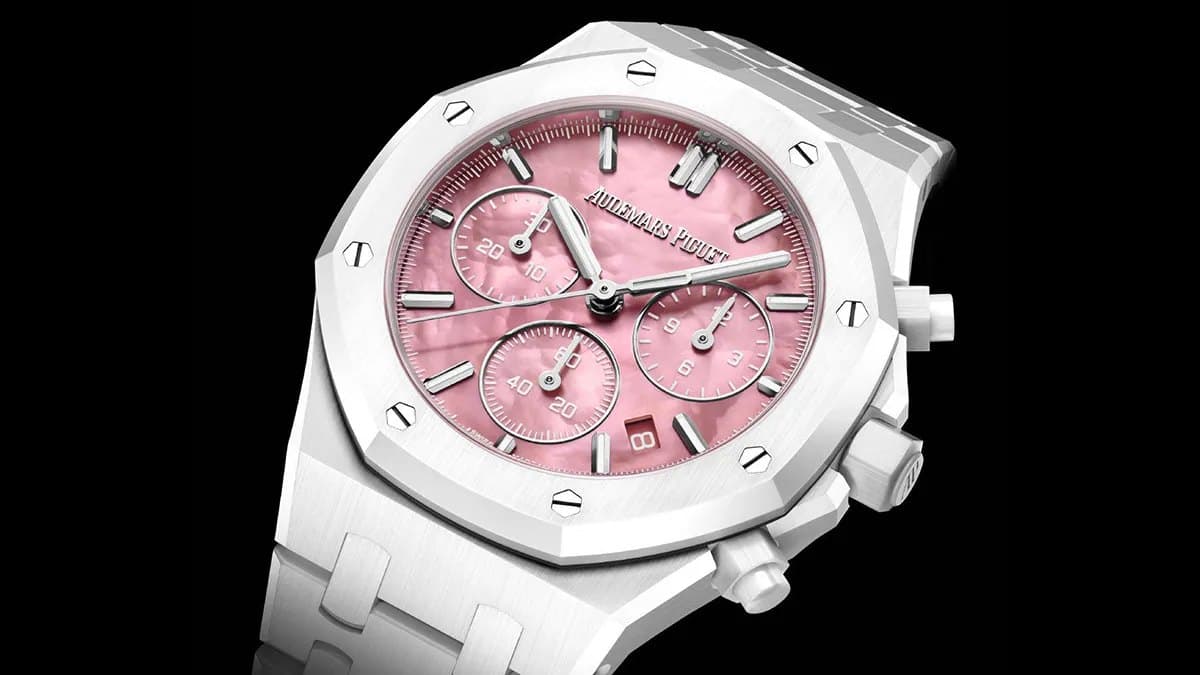 Audemars Piguet Royal Oak Selfwinding Chronograph "Serena Williams": Full White Ceramic at 38 mm, Pink Mother-of-Pearl and Calibre 6401 — 500 Pieces at US$95,900